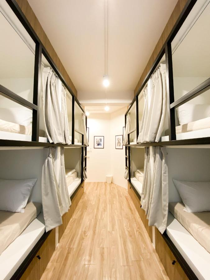 Ben&Pooh Hostel Бангкок Екстер'єр фото